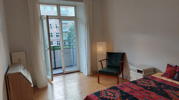 Apartment in a quiet yet charming and central area of Copenhagen<br /><br /><b>T Copenhagen, Denmark Apartment with balcony Entire rental unit vacation rental 3351675