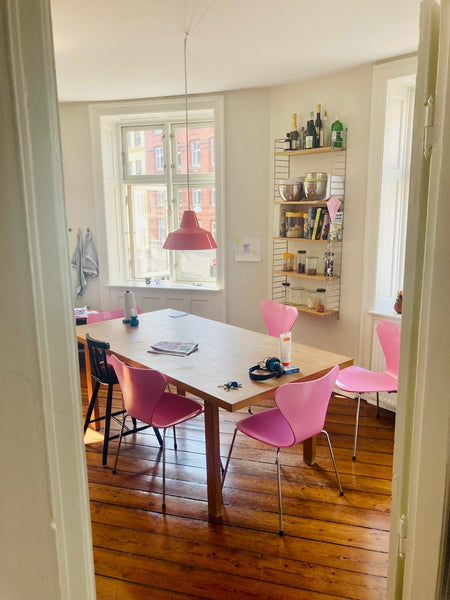 Large apartment in the center of Copenhagen. Walking distance to most things. Pe Copenhagen, Denmark Stor lejlighed midt i København. Perfekt til børn Entire condo vacation rental 689468915047393444