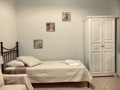 To G & A Home Syros βρίσκεται στα 800 μέτρα από την Ερμούπολη. Είναι άνετο και έ  Dallagnes home syros Entire home vacation rental 36509328