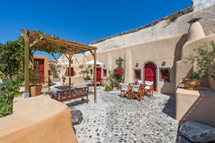 Amelie Canaves-Giasemi sits among the quiet cave houses on a winding footpath in Greece Amelie Canaves Giasemi-by Thireon Cave vacation rental 9900832