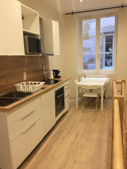 Magnifique appartement de 4 chambres complètement meublé et équipé, refait à neu Lyon, France New and well located - 4 bedrooms - HDV Entire rental unit vacation rental 35646428