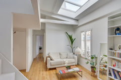 Right in the heart of the lively Oberkampf neighbourhood. Recently renovated, th Paris, France High ceilings & minimalist vibe in Oberkampf Entire rental unit vacation rental 19300564