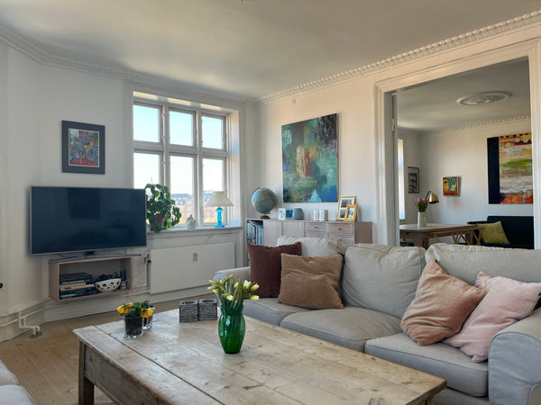 En unik mulighed for at bo i et af de mest attraktive områder i det centrale Køb  Attraktiv lejlighed midt i indre København. Entire condo vacation rental 586662515944732439