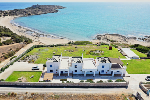 Το NeridaBeachfront Villas είναι ένα συγκρότημα τριών (3) πλήρως εξοπλισμένων βι Rhodes, Greece Nerida BeachFront Villa 1 Ammos  Rodos Greece Entire home vacation rental 5502095