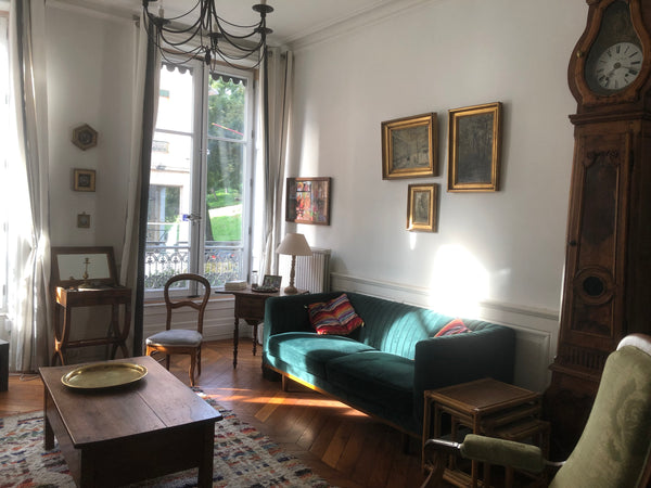 Appartement dans la Presque Ile, idéalement situé entre Terreaux et Croix Rousse Lyon, France Appart. cosy proche Terreaux +garage fermé. Entire rental unit vacation rental 750446119513323481