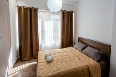 To κατάλυμα βρίσκεται στο Μοναστηράκι σε απόσταση μόλις 2 λεπτών με τα πόδια από GR Nina's Athens Rooms: NAFSIKA Private room in condo vacation rental 52848896