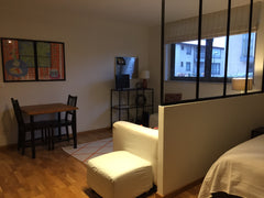 Studio 45 m2  - entrée +wc - espace jour/nuit/cuisine intégrée et équipée - coul  Verdi Entire rental unit vacation rental 32137683