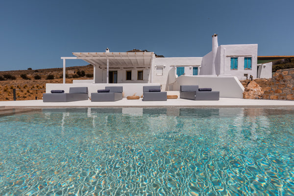 Ventu Villa and guest house consists of two separate but connected villas with p  Ventu Paros | Junior & Main Villa w/ Private Pool Entire villa vacation rental 641777588928338766