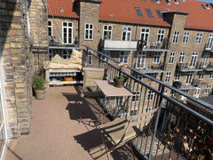 Denne store lyse lejlighed ligger midt i København i det trendy område på Vester Copenhagen, Denmark Penthouselejlighed centralt i København Entire condo vacation rental 612866793629927328