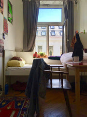 ZENTRALES<br /><br /><b>The space</b><br />ZENTRALES ZIMMER IN INTERNATIONALER W  CENTRAL COZY ROOM IN INTERNATIONAL FLAT Private room in rental unit vacation rental 44258132