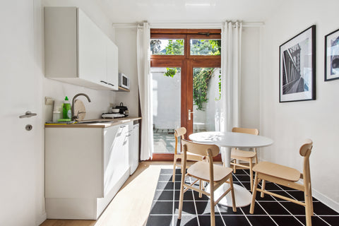 Beautiful, bright & quiet studio with double bed, kitchenette and private bathro  Stay in the Historic Centre / Beautiful studio Entire rental unit vacation rental 44485868