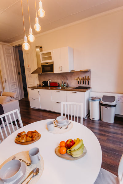 Well equipped, cosy and comfortable flat, tastefully decorated.<br />Close to al Brussels, Belgium H1. Unique et centrale entre l'antique et le moderne Entire rental unit vacation rental 51166217