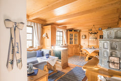 We invite you to our charming Ober St. Veit house for a cozy and romantic getawa Vienna, Austria Knusperhäuschen Ober St. Veit Entire home vacation rental 54251643