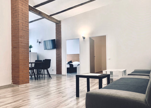 Alba apartment is near Prague center  (20-30 minutes by walk or 5 minutes by met Prague, Czechia Apartment Alba for 7 Room in serviced apartment vacation rental 13305029