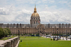 Charming, bright and modernized, this studio at the end of courtayrd private to  Paris, France Modernized Studio - Meters from the Invalides Gard Entire rental unit vacation rental 20893300