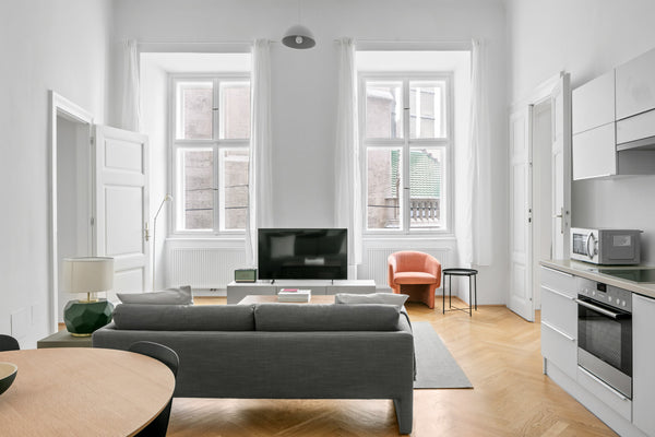 Show up and start living from day one in Vienna with this charming two-bedroom B Vienna, Austria Innere Stadt 2BR in Core City Center Entire rental unit vacation rental 619336480525377095