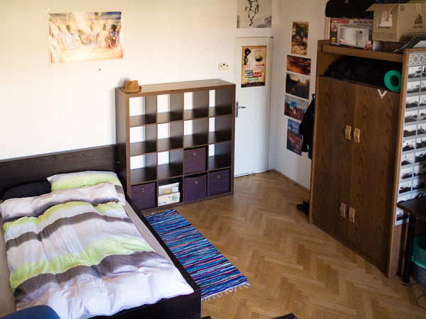 The location of the flat is hard to beat. Within 5 minutes walking distance ther Vienna, Austria Big room with balcony and great location Private room in rental unit vacation rental 18816793