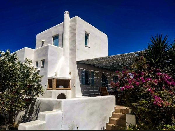 This Cycladic home, in Naousa is an ideal destination for 6 vacationers, for a f Greece Pure Paros House Cycladic home vacation rental 648810521849917435