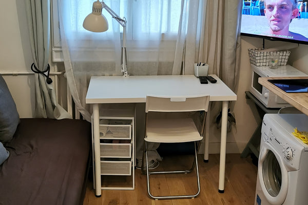 Cosy petit studio ideal pour une halte dans la capitale.  Internet, TV, cuisine  Sevran, France Cosy small studio tout équipé Entire condo vacation rental 16486639