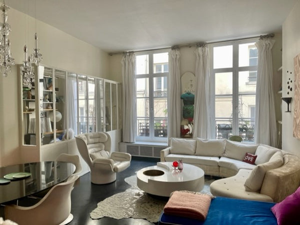 Nicely decorated apartment, very spacious, bright and quiet, ideally located clo Paris, France Luxury and glamour Entire rental unit vacation rental 4245705
