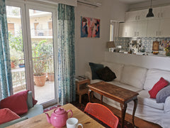 Cozy apartment on a quiet, residential area in Exarchia, Athens.  Situated on a  Athens, Greece homey, quiet apartment in Exarchia Athens Entire condo vacation rental 607095062397052007
