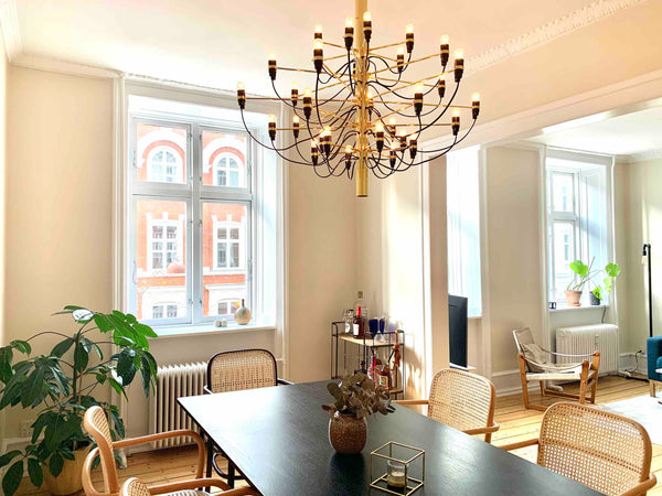 Welcome to your home away from home in the heart of wonderful Copenhagen!<br />< Copenhagen, Denmark Stylish & beautiful flat in trendy historical area Entire rental unit vacation rental 35117763