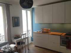 L'appartement est situé au cœur de Montmartre, dans une petite rue calme, au 3èm Paris, France Appartement au cœur des Abbesses à Montmartre Entire rental unit vacation rental 13459352