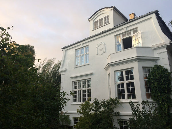 Beautiful, old villa with garden on a quiet street in the outskirts of Copenhage Copenhagen, Denmark Beautiful old villa close to metro and central Cph Entire villa vacation rental 25927962