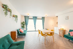 A bright, large and newly renovated apartment right in the city center, surround Antwerp, Belgium City Loft Residence in heart of Antwerp 2 Entire rental unit vacation rental 710859438886523557
