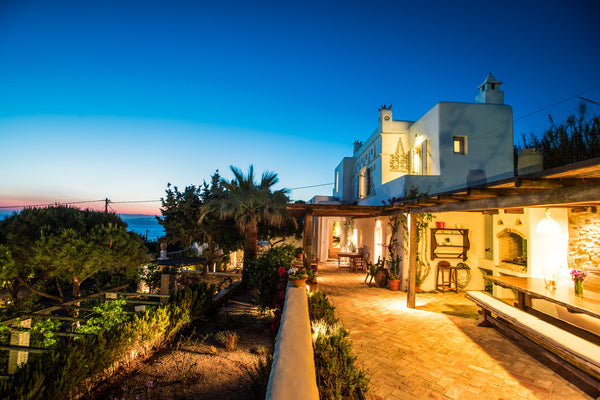 Welcome to Mykonos town! A luxurious villa with private pool, garden and beautif Athens, Greece Mykonos Town , Luxurious Villa with pool, Parking Entire villa vacation rental 42544858