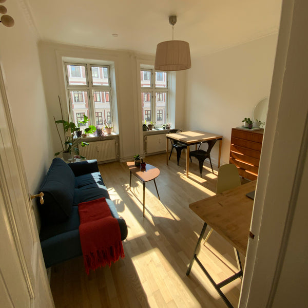 Bright 2 room apartment fully equiped in a very good location. We currently live Buenos Aires, Argentina Apartment in Frederiksberg Entire condo vacation rental 588979369029664544