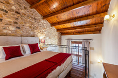 Amazing suites in the heart of Rethymno city, a complex of 6 renovated suites wi  Maisonette with Balcony Room in hotel vacation rental 33891222