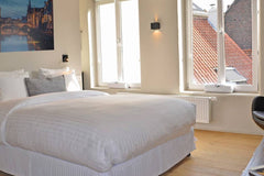 <b>The space</b><br />The comfort of a home with the standards of a hotel in a r  House of Edward - 5 star room, great location! Entire serviced apartment vacation rental 27751174