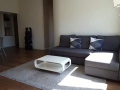 Bonjour,<br /><br />Nous vous accueillons dans cet appartement situé au cœur du   Appartement central et lumineux Entire rental unit vacation rental 684073579033912252