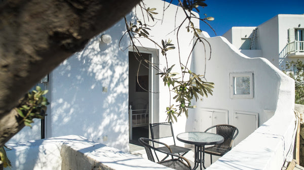 Fully furnished  traditional house.<br />The house consists of one bedroom with  Mikonos, Greece ZOIS APPARTMENT - MYKONOS Entire home vacation rental 37237978