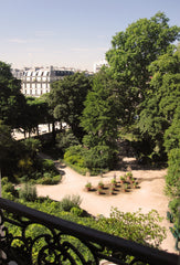 Bel appartement au coeur du XIème, calme et lumineux, en face d'un magnifique sq Paris, France Lovely parisian flat with view ! Entire rental unit vacation rental 3226828