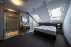 Newly reconstructed Hotel Noir is situated in a historical building and offers 3 Prague, Czechia Double Room Room in hotel vacation rental 53652962
