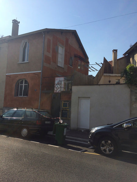 Maison familiale atypique sur 4 niveaux. Tres lumineuse, le plus: grande terrass  Maison atypique Entire home vacation rental 44458097