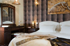 Features wooden floors, original paintings and beds with ecological mattresses.< GR Twin / Double Standard Room Private room in bed and breakfast vacation rental 21208232