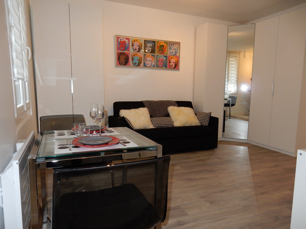 In the heart of the beautiful part of the 17th arrondissement and the Ternes dis  le studio des Ternes Entire rental unit vacation rental 5267718