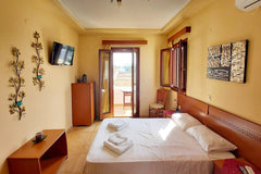 Katerinas Studios is located in the heart of Koufonisia town (Chora) , a few min  Katerinas studios 4 Entire rental unit vacation rental 43746908