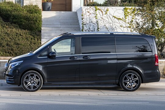 Departure Private Transfer: London to Heathrow Airport LHR in Luxury Van  Private Tours and Travel Guide Europe London CITY London Destination Tour