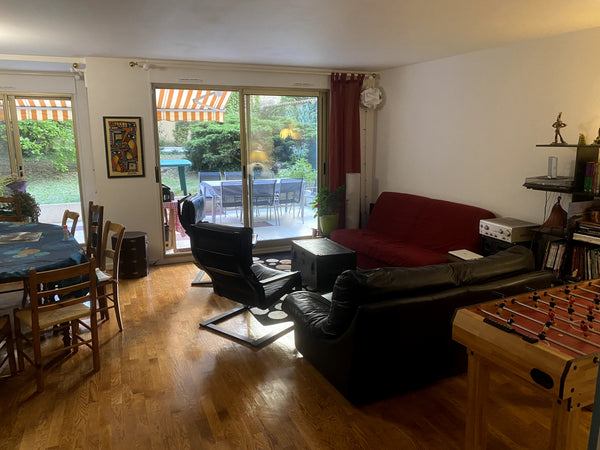 Nous vous proposons 1 ou 2 chambres avec lit double dans notre appartement. Ce s Lyon, France Chambre xRoussienne + jardin chez Marie&Baudouin Private room in condo vacation rental 699993080609694916