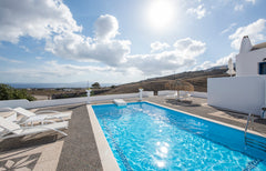 ATLANTIS Suite is one of the 5 large suites of SANTORINI TRADITIONAL SUITES comp Greece Santorini Traditional Suites- ATLANTIS Suite Entire rental unit vacation rental 13151304