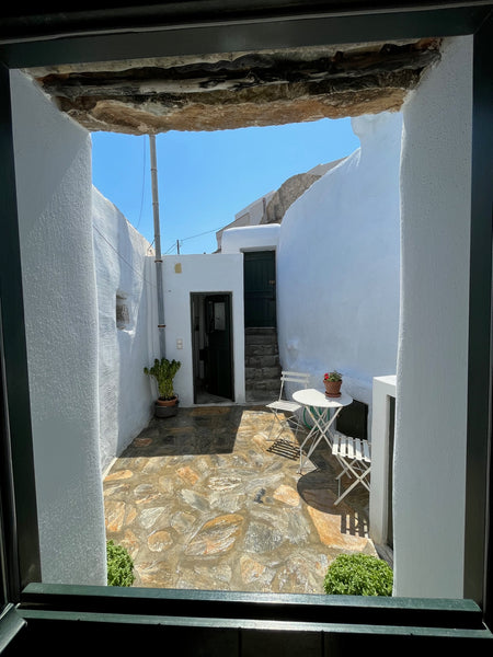 In the heart of Chora, the medieval village of Amorgos, a lovely lime-painted st Rome, Italy To Kotetsi - Casa Cicladica nella Chora di Amorgos Cycladic home vacation rental 643134036314444962