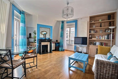This apartment gets a beautiful amount of light from the morning until sundown.   Luminous apartment in the heart of Paris Entire rental unit vacation rental 21468999