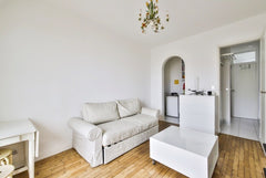 The apartment is perfect for a couple or two friends who want a Parisian get-awa Albuquerque, NM cosy apt nestled at the base of Sacre Cœur steps Entire rental unit vacation rental 29788557