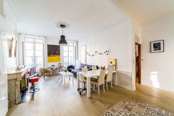 Appartement lumineux et moderne, idéalement placé au coeur de Lyon. Très agréabl Marcq-en-Barœul, France IDEAL FETE DES LUMIERES - 2 PAS DU MARCHE DE NOEL Private room in rental unit vacation rental 21939685