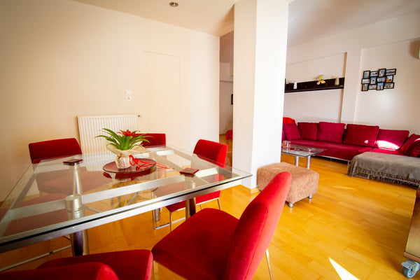 This bright and spacious 5th floor penthouse is located  in the heart of Pangrat GR [Bonni] - Bright Penthouse in the central Athens ! Entire rental unit vacation rental 32307617