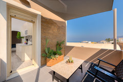 Micasa is a new apartment nestled in the center of Oia. Only 50m away from the f Greece Micasa Classic Apartment Entire rental unit vacation rental 40554749
